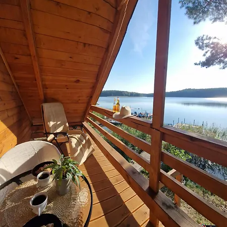 Nowy Dom Caloroczny Karabella Nad Jeziorem Wielkie Parteczyny クジェントニク