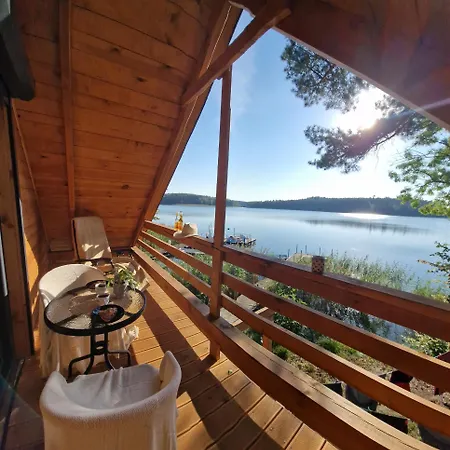Nowy Dom Caloroczny Karabella Nad Jeziorem Wielkie Parteczyny Ferienhaus *